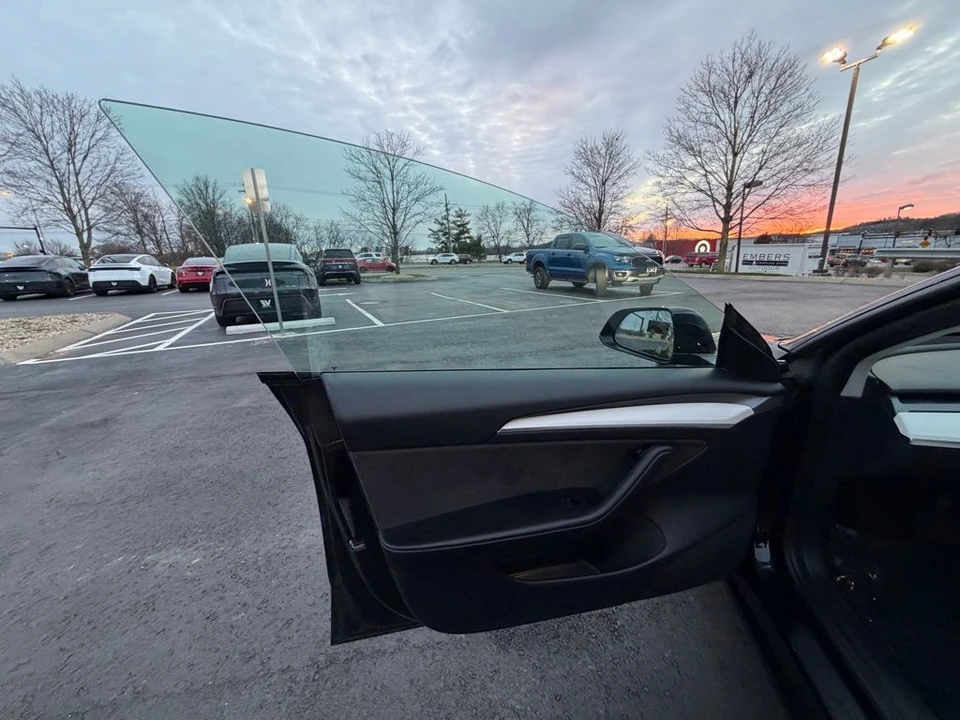 2021 Tesla Model 3 - Image 6 of 12