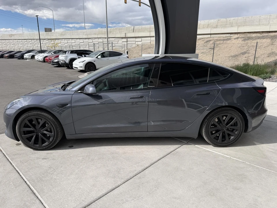 2021 Tesla Model 3 - Image 5 of 21