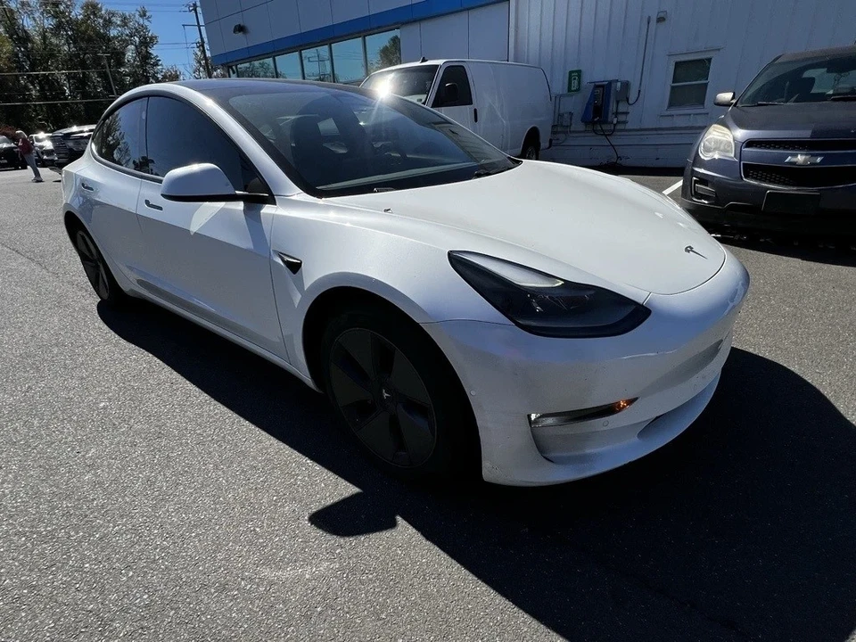 2021 Tesla Model 3 - Image 17 of 21