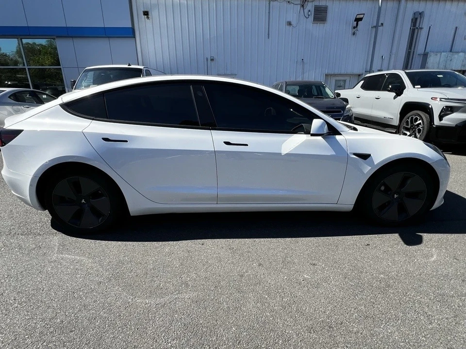 2021 Tesla Model 3 - Image 19 of 21