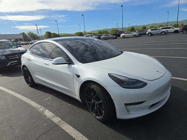 2021 Tesla Model 3 - Image 2 of 7