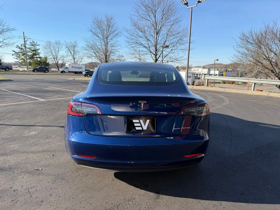 2021 Tesla Model 3 - Image 4 of 18