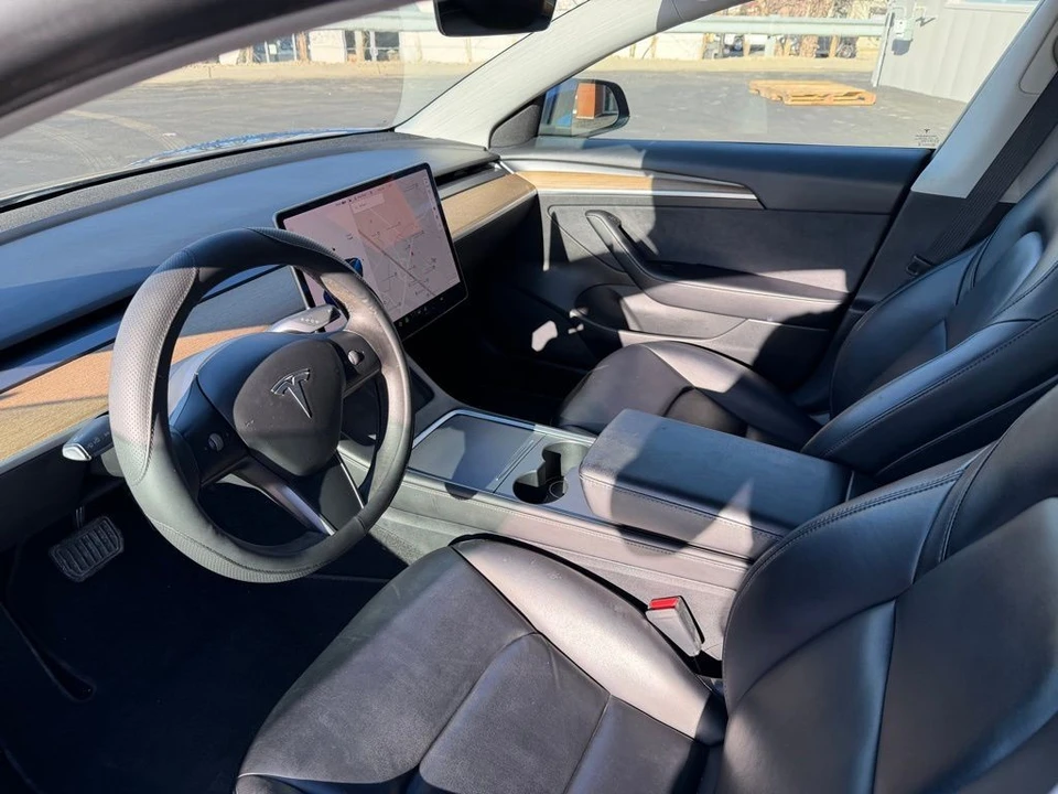 2021 Tesla Model 3 - Image 8 of 18