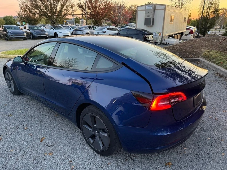2021 Tesla Model 3 - Image 4 of 6