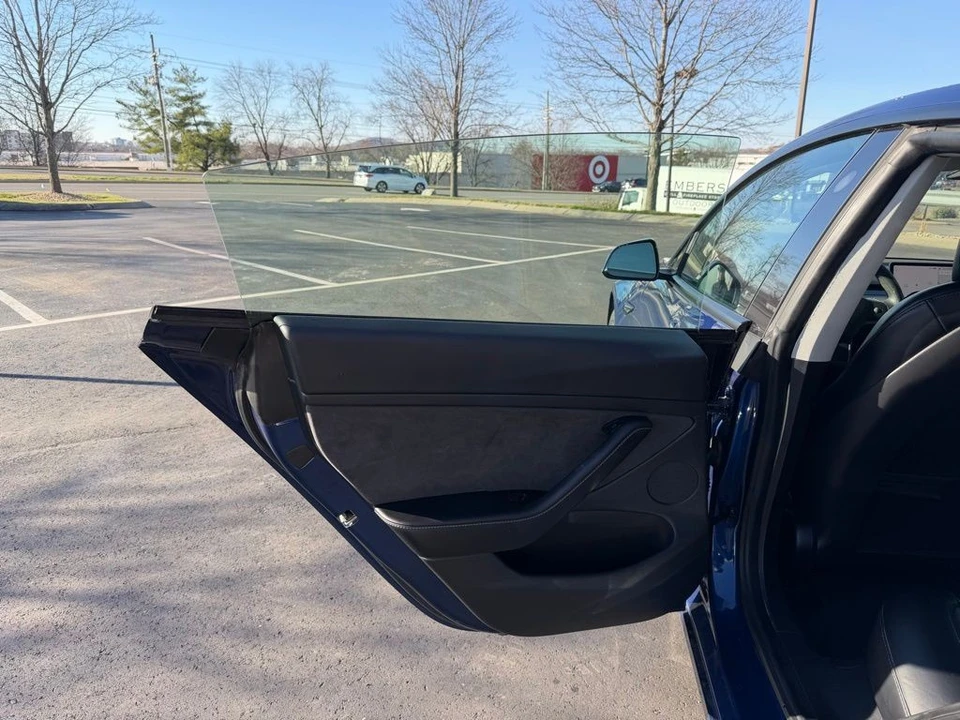 2021 Tesla Model 3 - Image 9 of 18