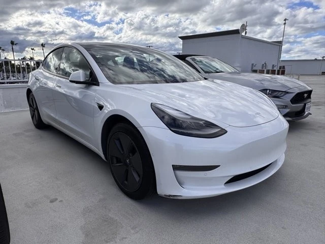2021 Tesla Model 3 - Image 3 of 3
