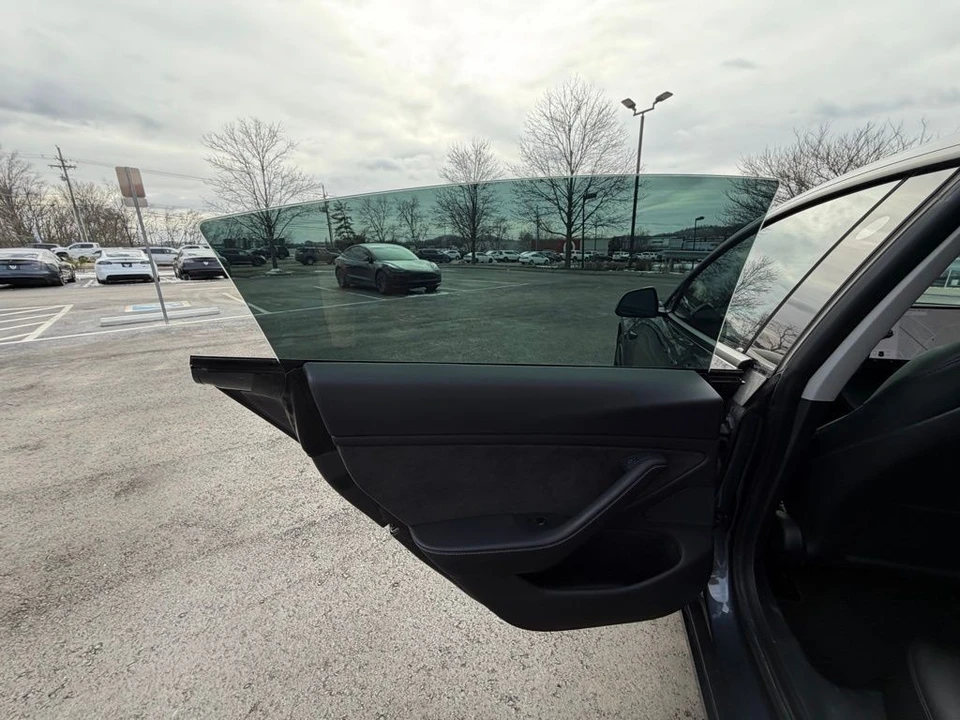 2021 Tesla Model 3 - Image 9 of 15