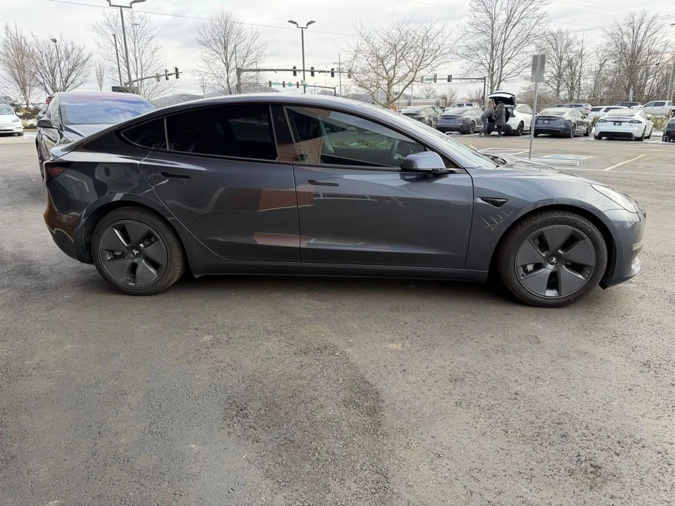 2021 Tesla Model 3 - Image 4 of 15