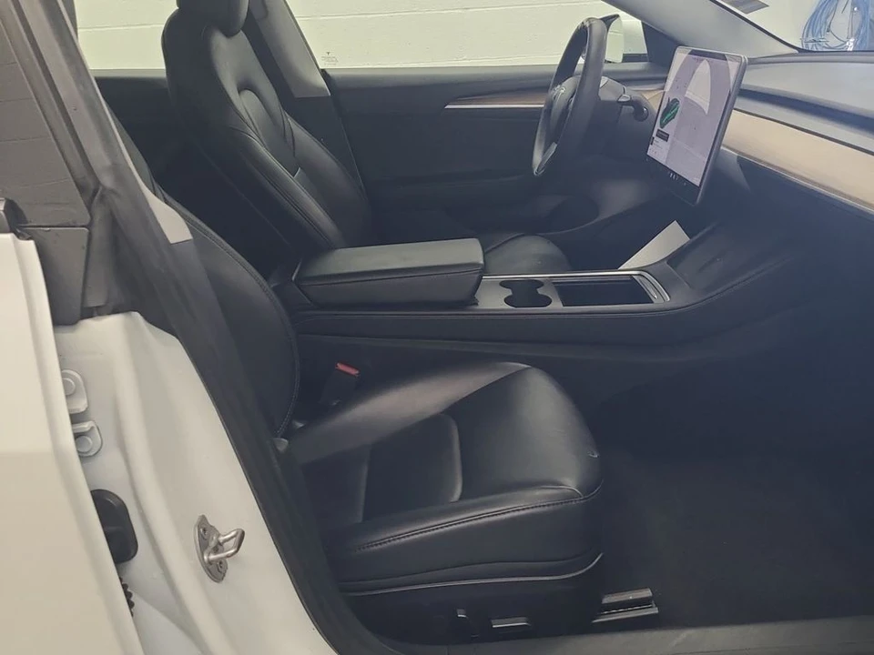 2021 Tesla Model 3 - Image 9 of 10