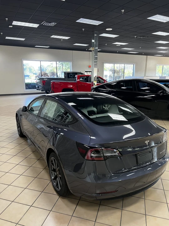 2021 Tesla Model 3 - Image 3 of 3