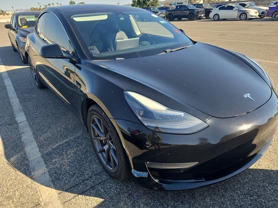 2021 Tesla Model 3 - Image 2 of 5