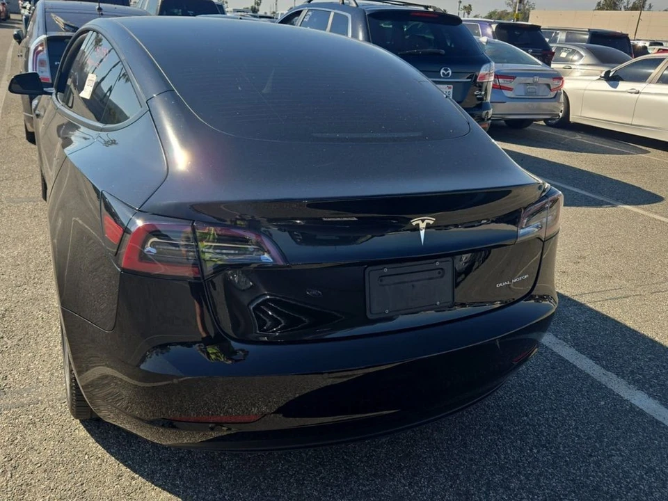 2021 Tesla Model 3 - Image 3 of 5