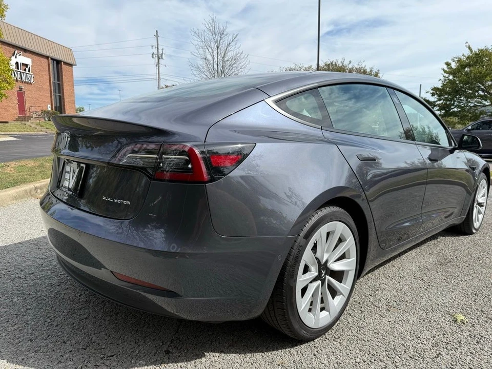 2021 Tesla Model 3 - Image 3 of 9