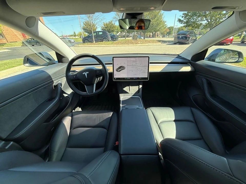 2021 Tesla Model 3 - Image 6 of 9
