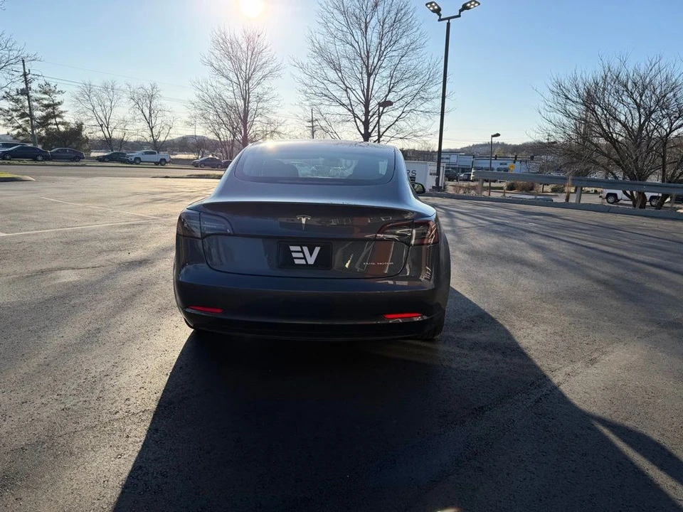 2021 Tesla Model 3 - Image 4 of 18