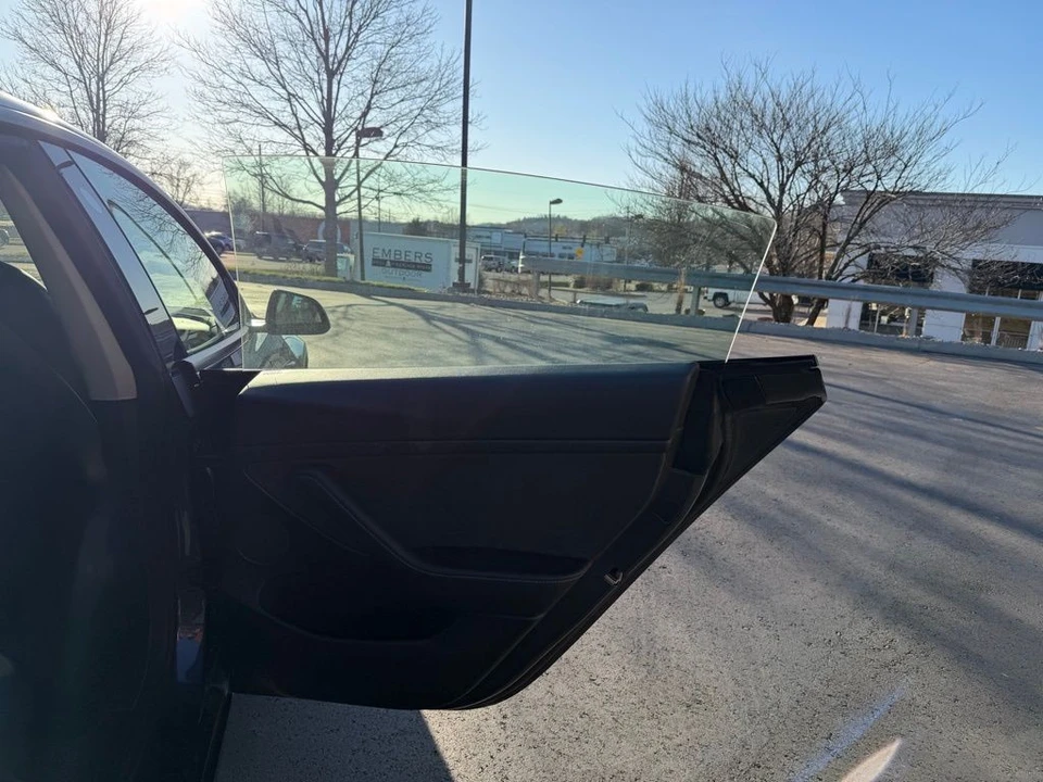 2021 Tesla Model 3 - Image 15 of 18