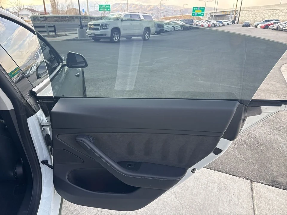 2021 Tesla Model 3 - Image 18 of 21