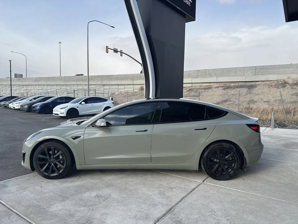 2021 Tesla Model 3 - Image 5 of 21