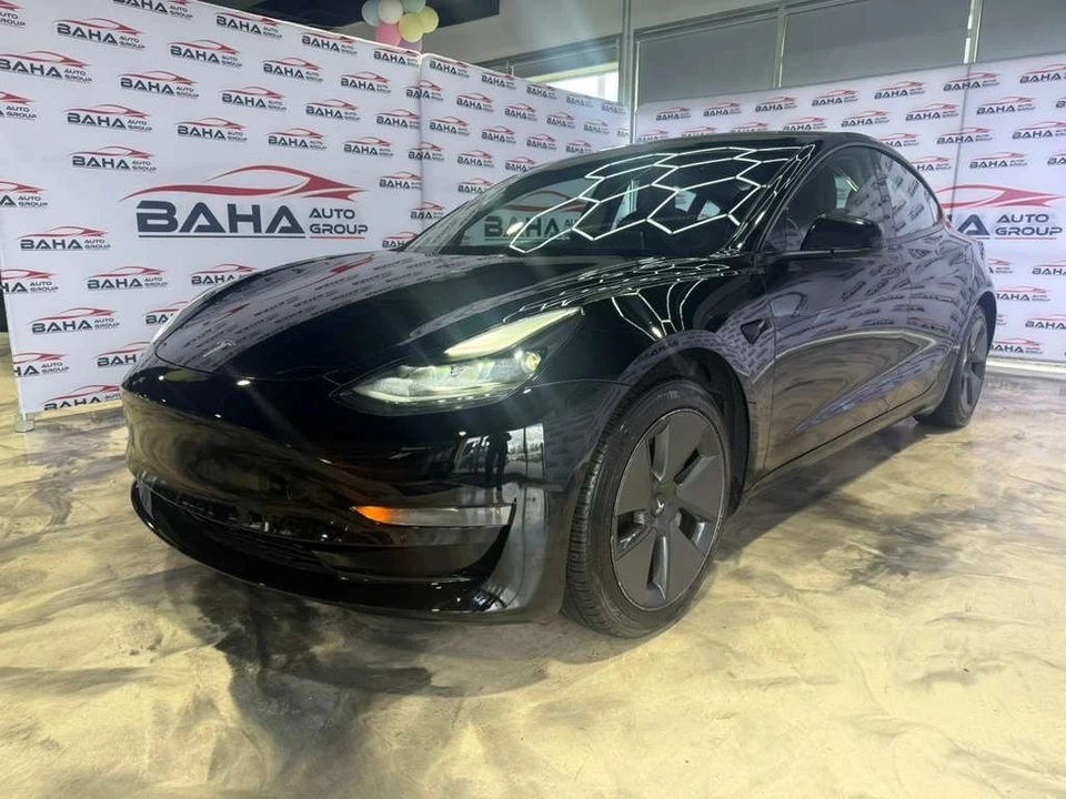 2021 Tesla Model 3 - Image 2 of 21
