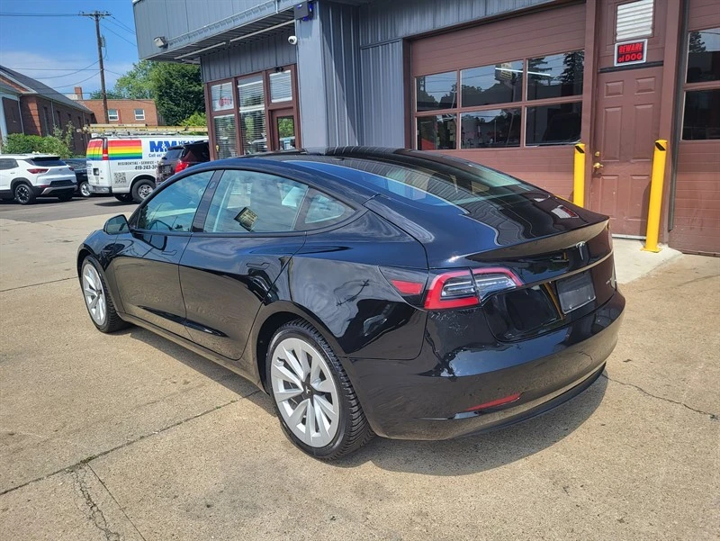 2021 Tesla Model 3 - Image 5 of 17