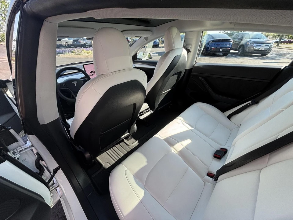 2021 Tesla Model 3 - Image 17 of 19
