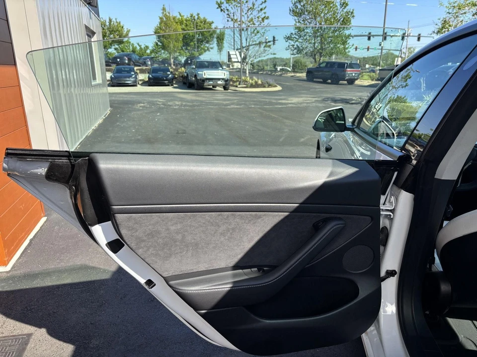 2021 Tesla Model 3 - Image 16 of 19