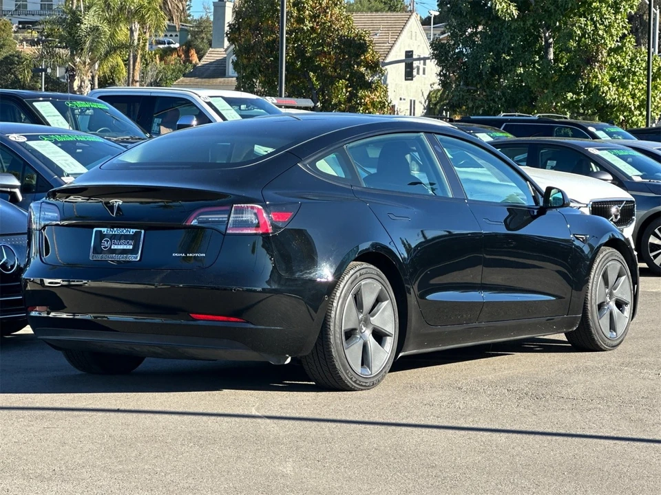2021 Tesla Model 3 - Image 3 of 12