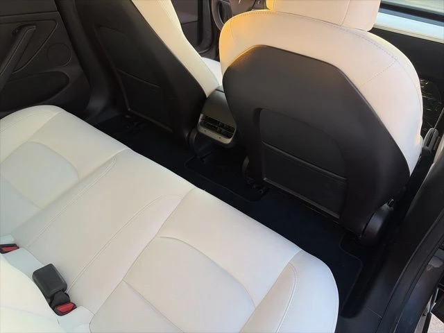 2021 Tesla Model 3 - Image 19 of 21