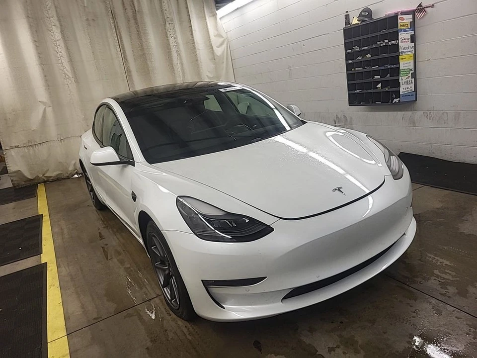 2021 Tesla Model 3 - Image 2 of 6
