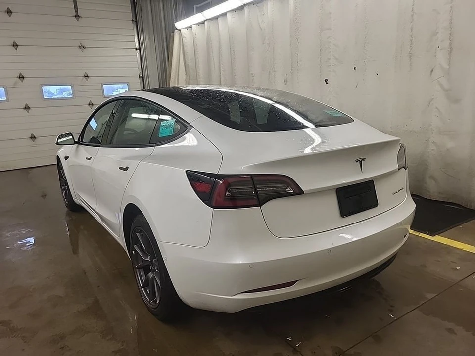 2021 Tesla Model 3 - Image 3 of 6