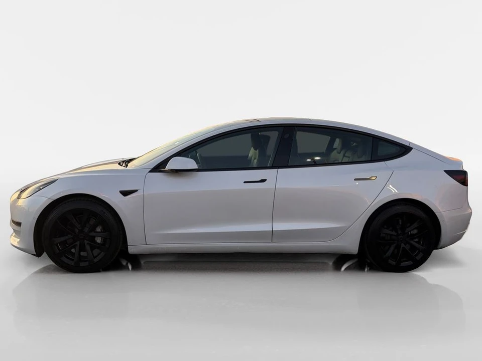 2021 Tesla Model 3 - Image 4 of 21