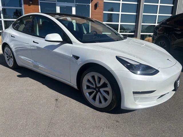 2021 Tesla Model 3 - Image 2 of 21