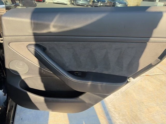 2021 Tesla Model 3 - Image 18 of 21
