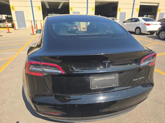 2021 Tesla Model 3 - Image 4 of 7