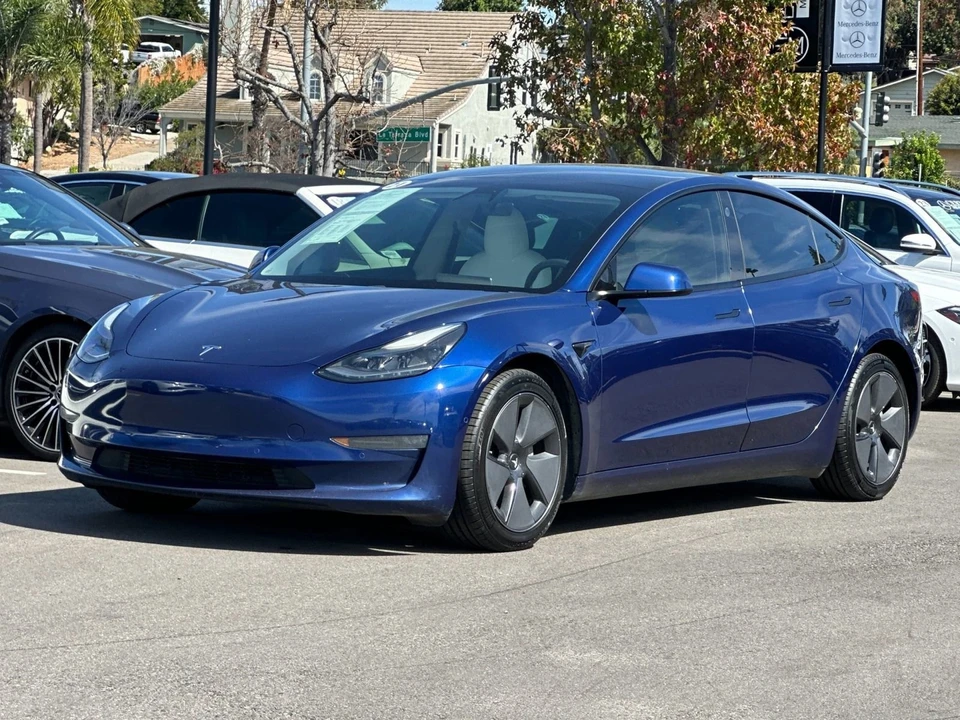 2021 Tesla Model 3 - Image 7 of 12