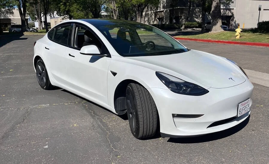 2021 Tesla Model 3 - Image 3 of 11