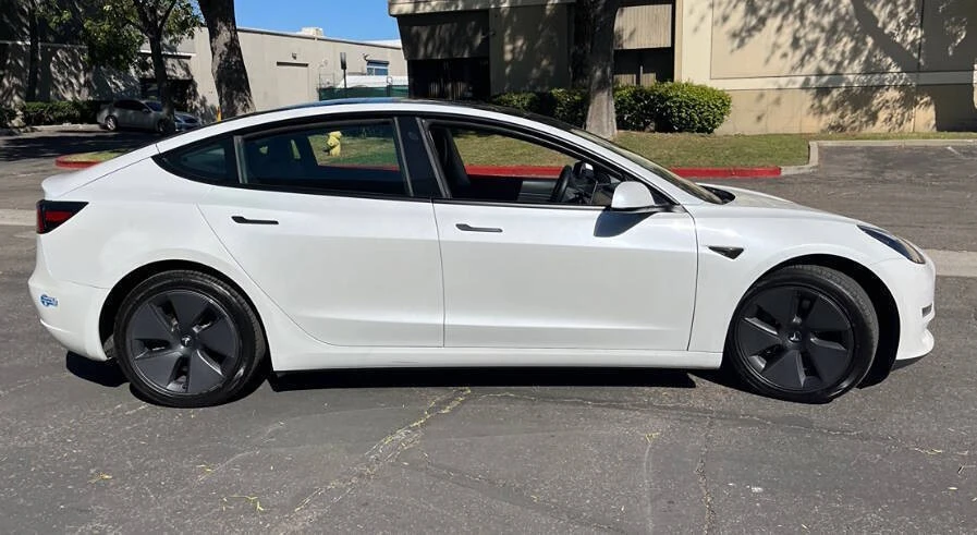 2021 Tesla Model 3 - Image 7 of 11