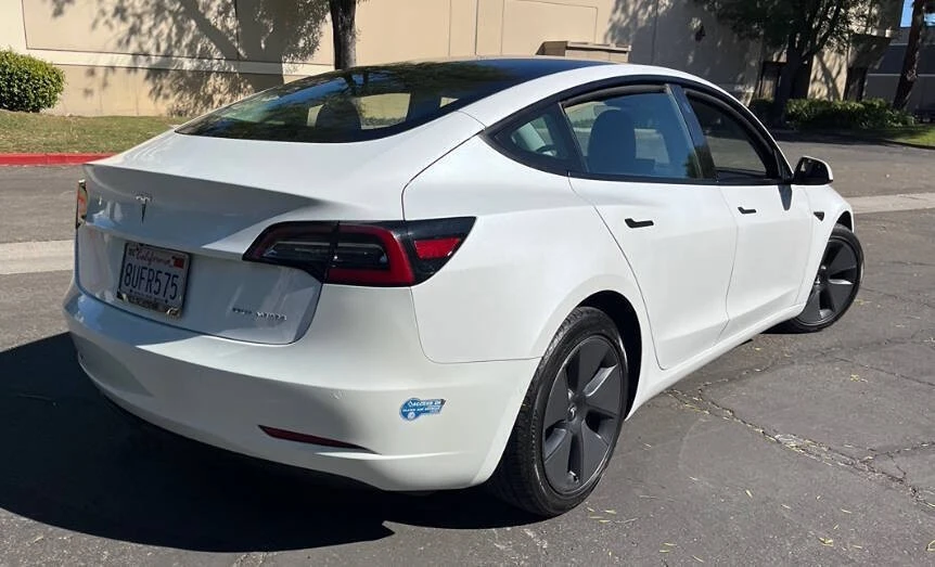 2021 Tesla Model 3 - Image 2 of 11