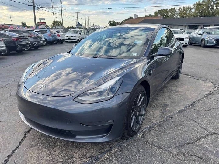 2021 Tesla Model 3 - Image 3 of 12