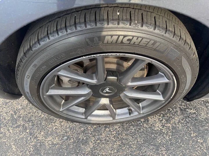 2021 Tesla Model 3 - Image 10 of 12