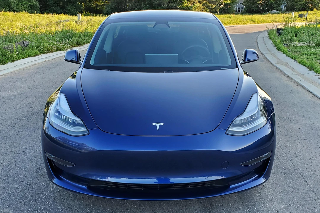 2021 Tesla Model 3 - Image 2 of 31