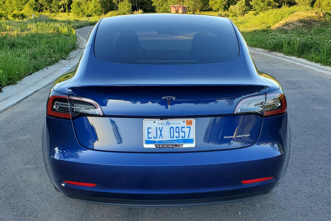 2021 Tesla Model 3 - Image 5 of 31