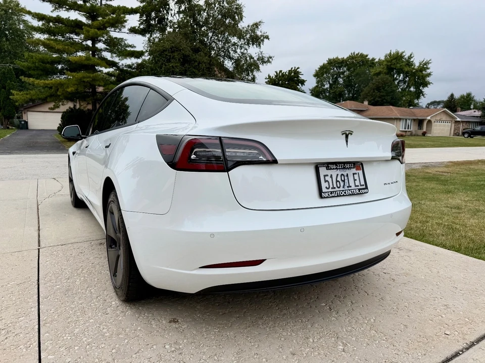 2021 Tesla Model 3 - Image 3 of 21