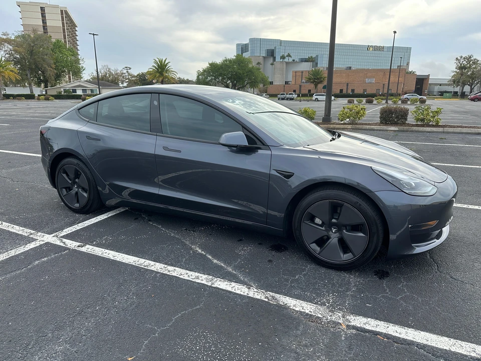 2021 Tesla Model 3 - Image 25 of 31