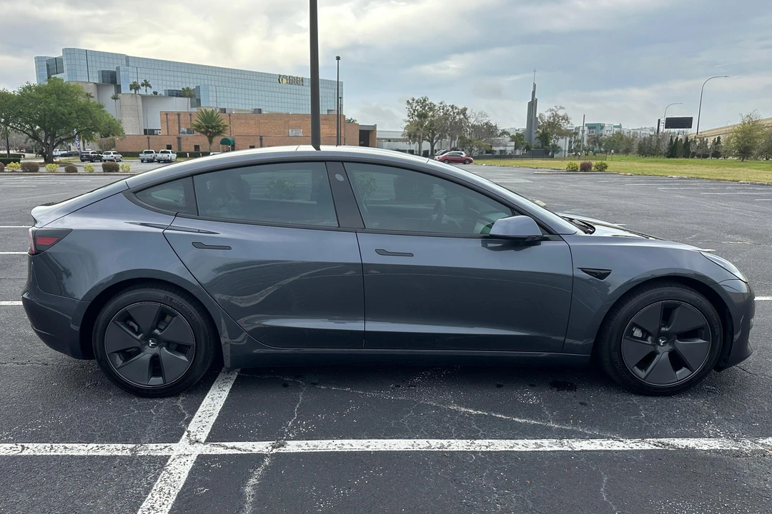 2021 Tesla Model 3 - Image 3 of 31