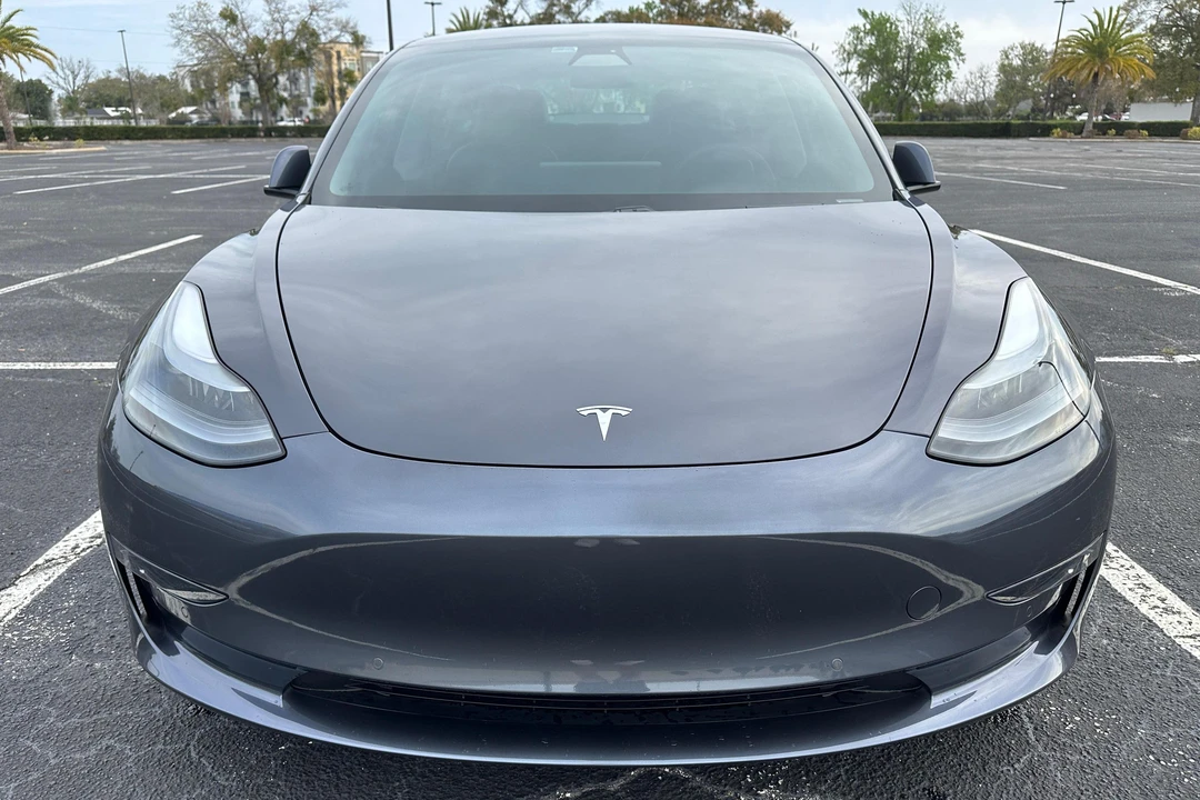 2021 Tesla Model 3 - Image 2 of 31