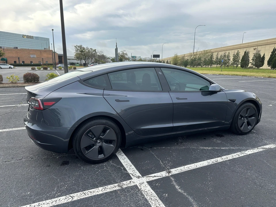 2021 Tesla Model 3 - Image 23 of 31