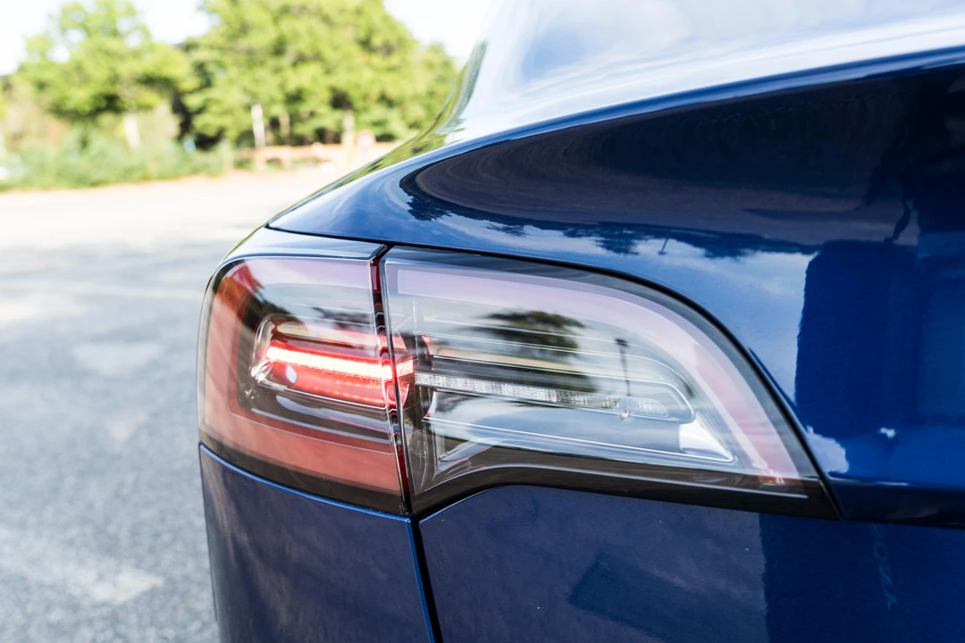 2021 Tesla Model 3 - Image 24 of 31