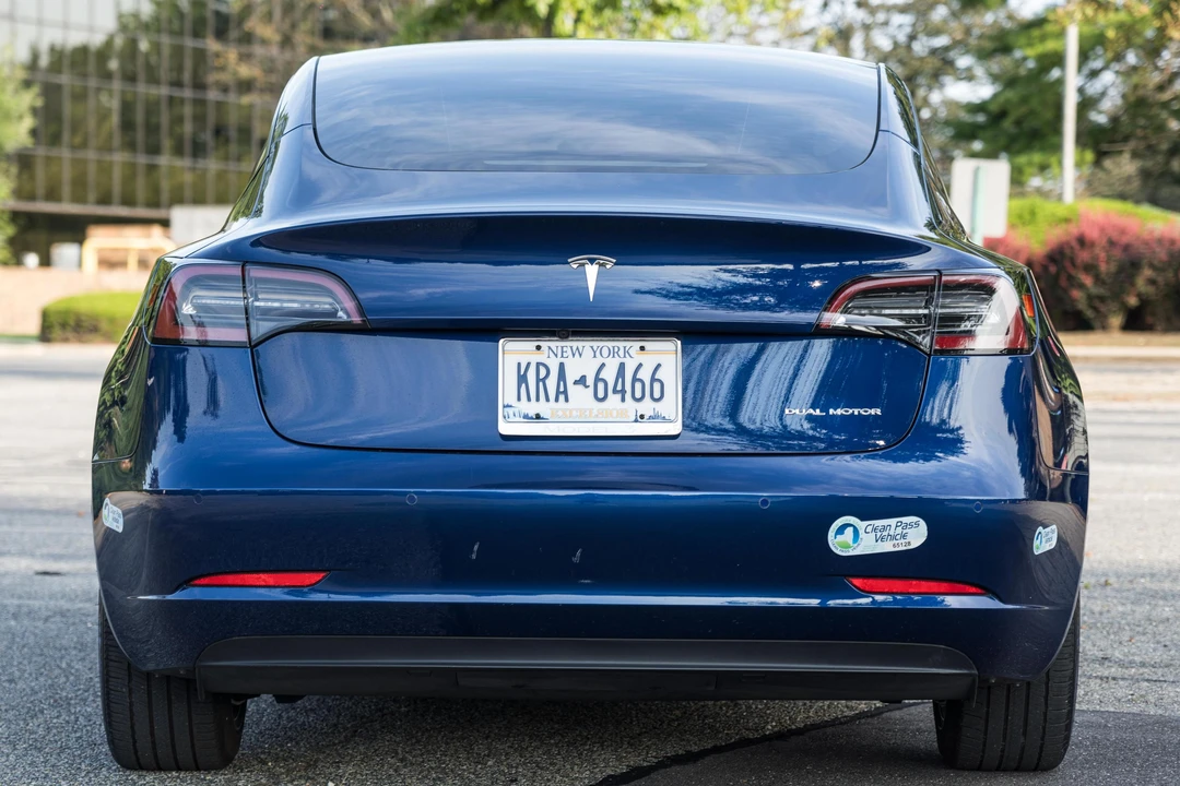 2021 Tesla Model 3 - Image 5 of 31