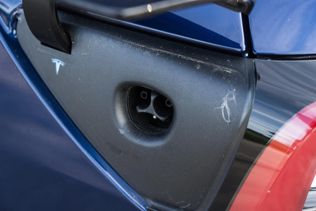 2021 Tesla Model 3 - Image 23 of 31